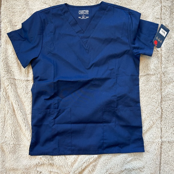 Cherokee unisex scrub top. Size S. - Picture 1 of 3